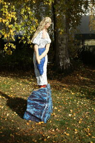 Papoly 1203, Epoxidharz, h=174cm